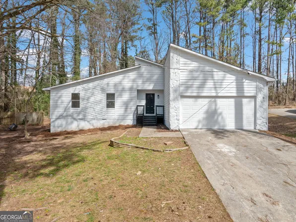 3364 Sheree Trl, Stone Mountain, GA 30087