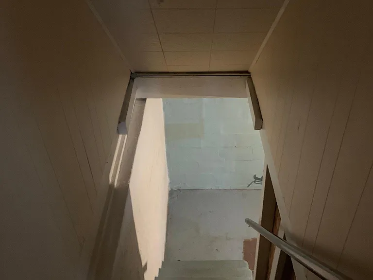 325 Spruce St — Photo 18