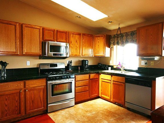 4th image of 5615 N 43rd St