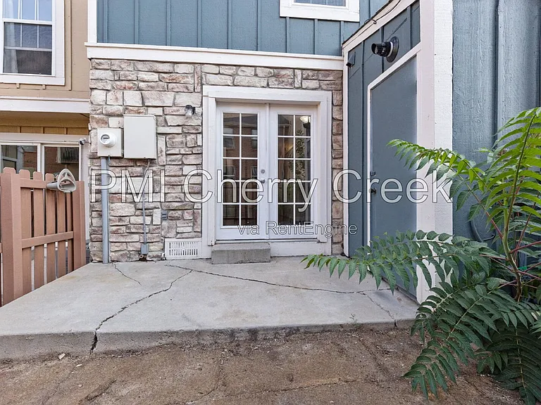 1223 S Idalia St — Photo 18