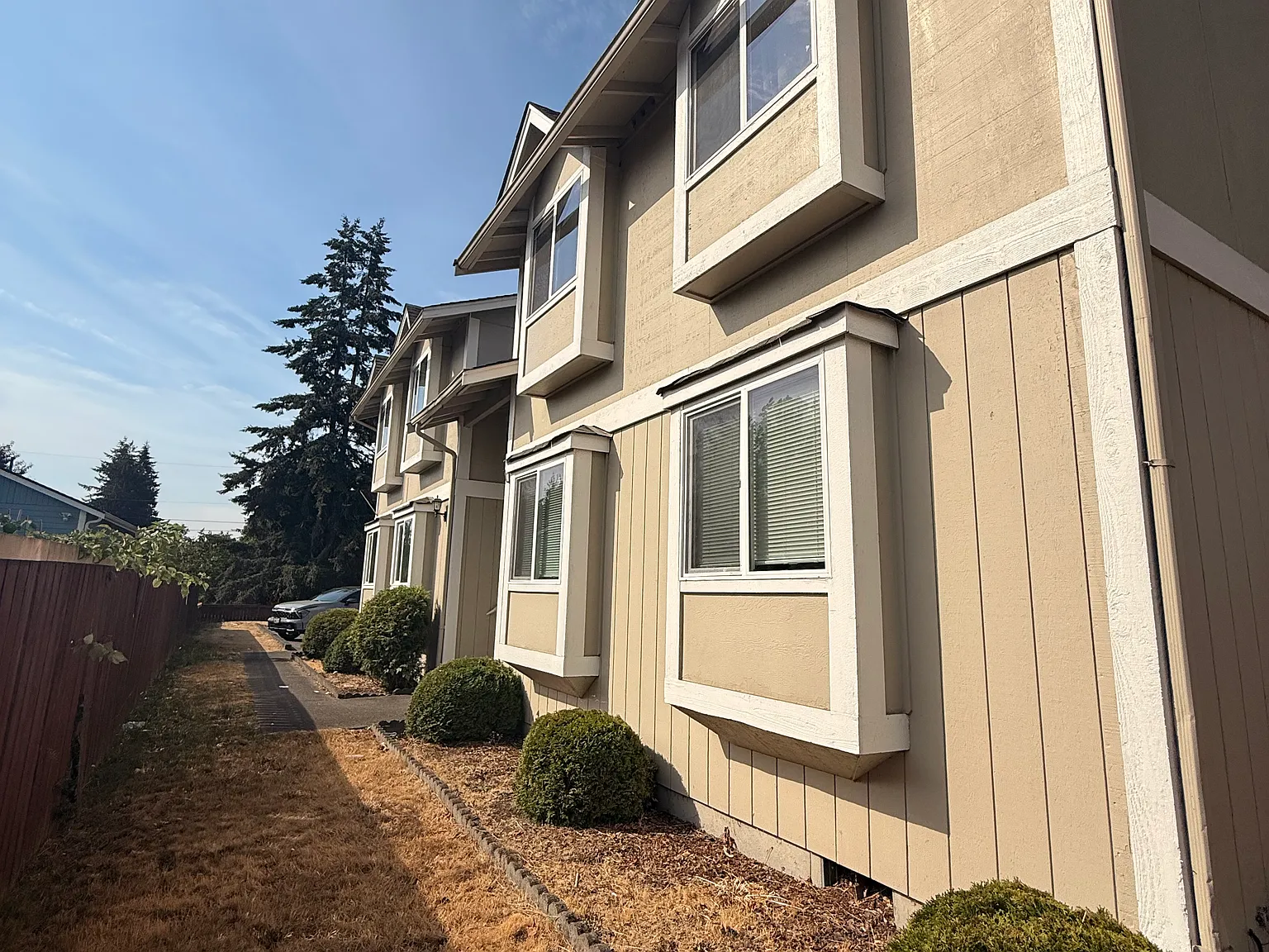 2 bed, 900 sqft, $1,750 — Photo 2