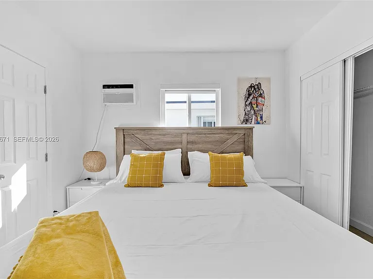 1021 NW 23rd Ave #1023 — Photo 11