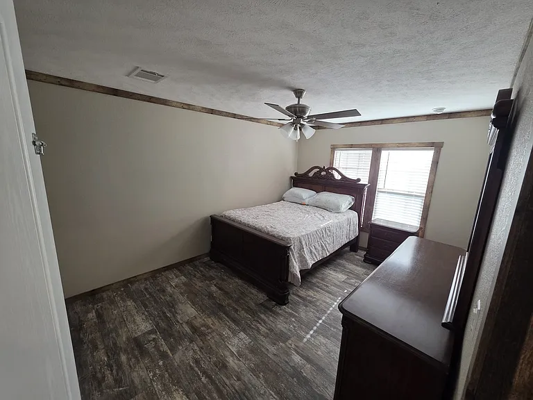 1242 N Alameda Rd — Photo 15