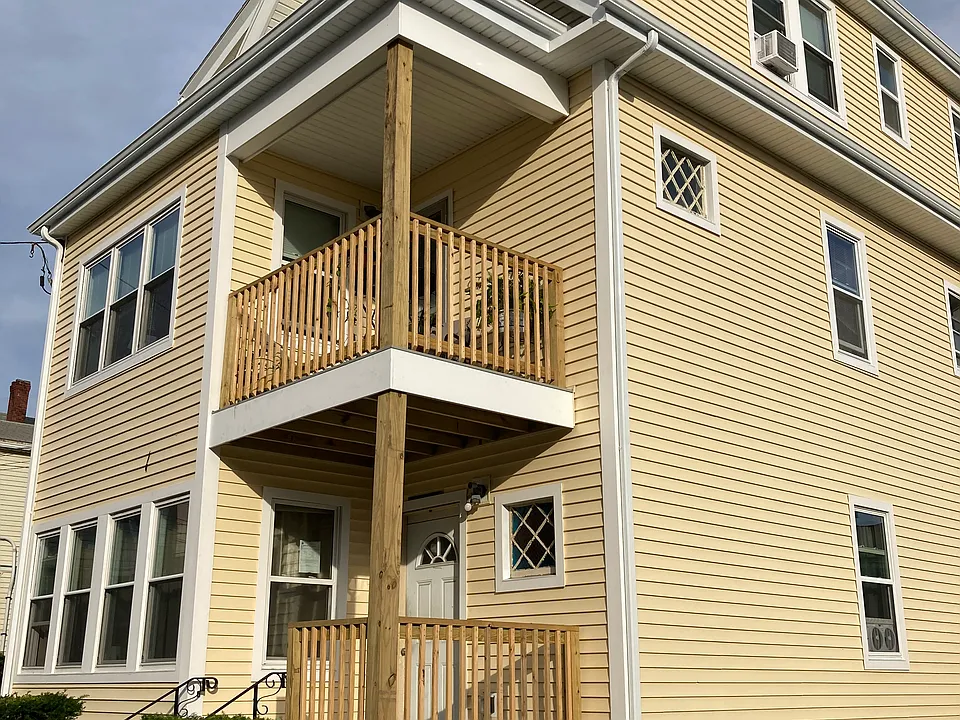 81 Marianna St #1