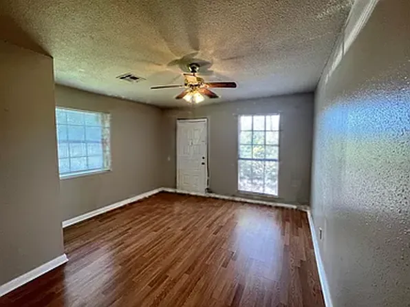 2427 Robley Dr, Lafayette, LA 70503
