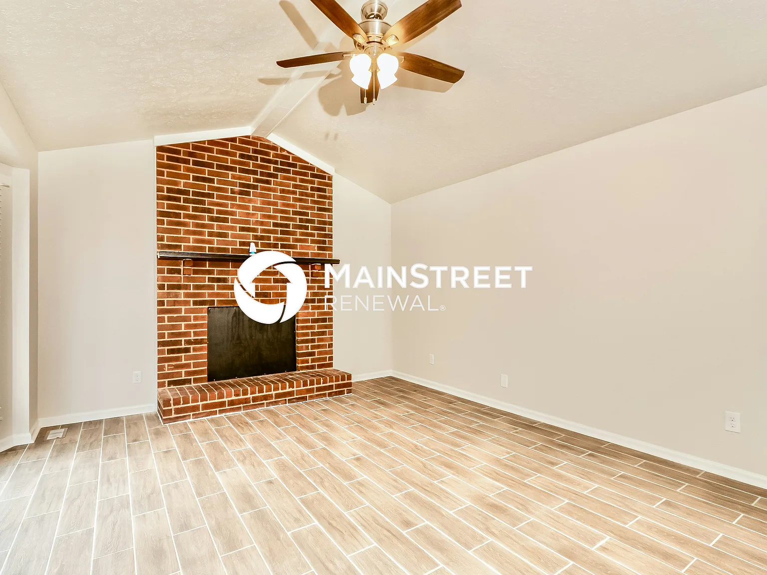 10302 Bayport Rd — Photo 3