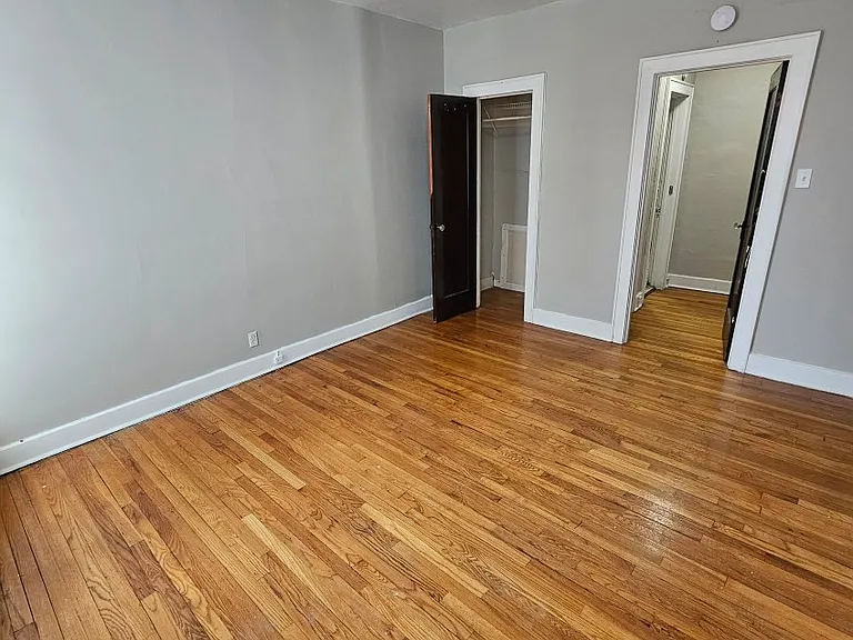 385 Morris St — Photo 22