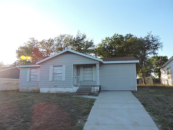 3rd image of 1513 Skyline Dr