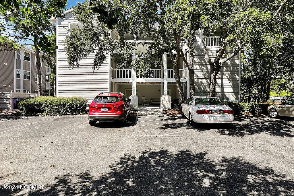 2 bed, 2.0 bath, $1,975 — Photo 1