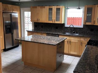 104 Valley Dr, Palm Springs, CA 92264