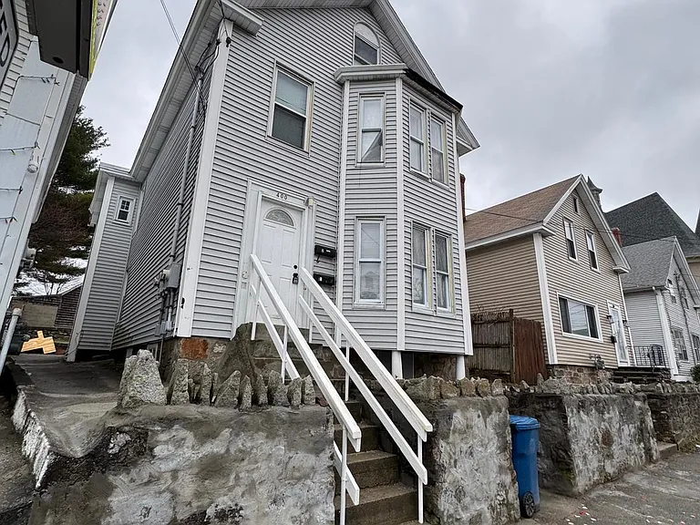 400 Lowell St #2 — Photo 1