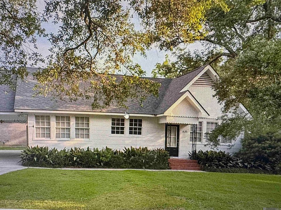 1st image of 635 Avenue B