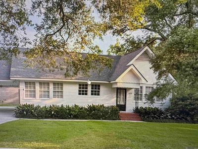 635 Avenue B, Port Allen, LA, 70767