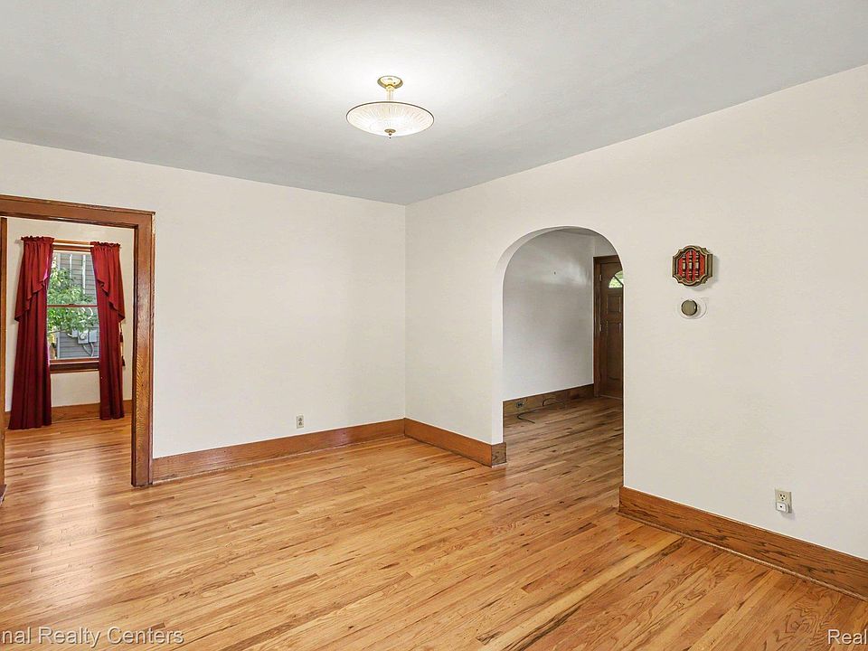 419 John M Ave, photo 11