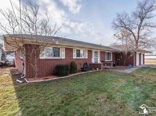 4331 S 4th St, Luna Pier, MI 48157