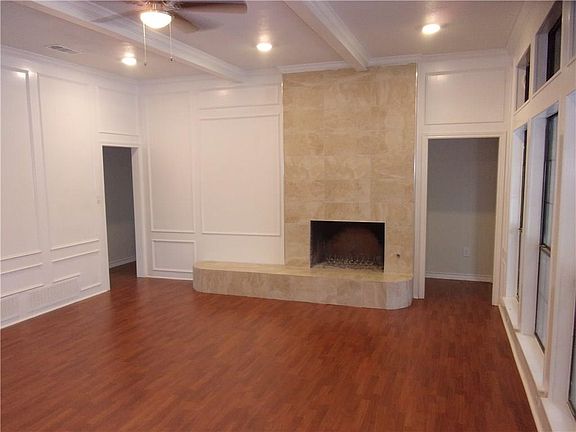 4th image of 706 Bunker Hill Dr