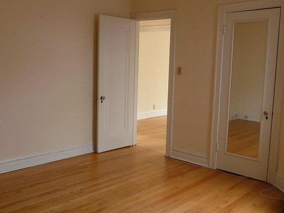 1st image of 4322 N Mozart St #2
