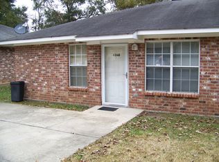 426 Lakeview Ave #B, McComb, MS 39648