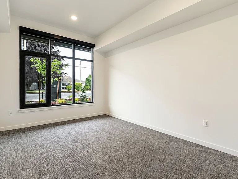 City Gate Apartments — Photo 92