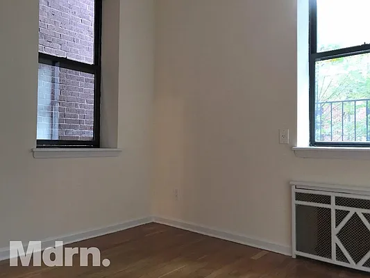 Rented by Mdrn Residential | media 20