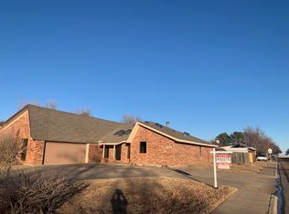 500 Bradley Ln, Dumas, TX 79029