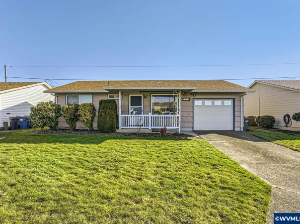 1674 Umpqua Rd, Woodburn, OR 97071