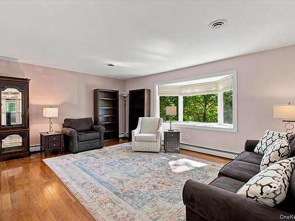 2nd image of 20 Lancaster Lane