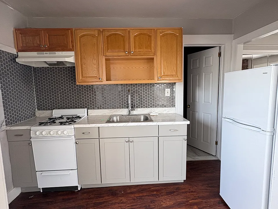 336 Myrtle Ave #B
