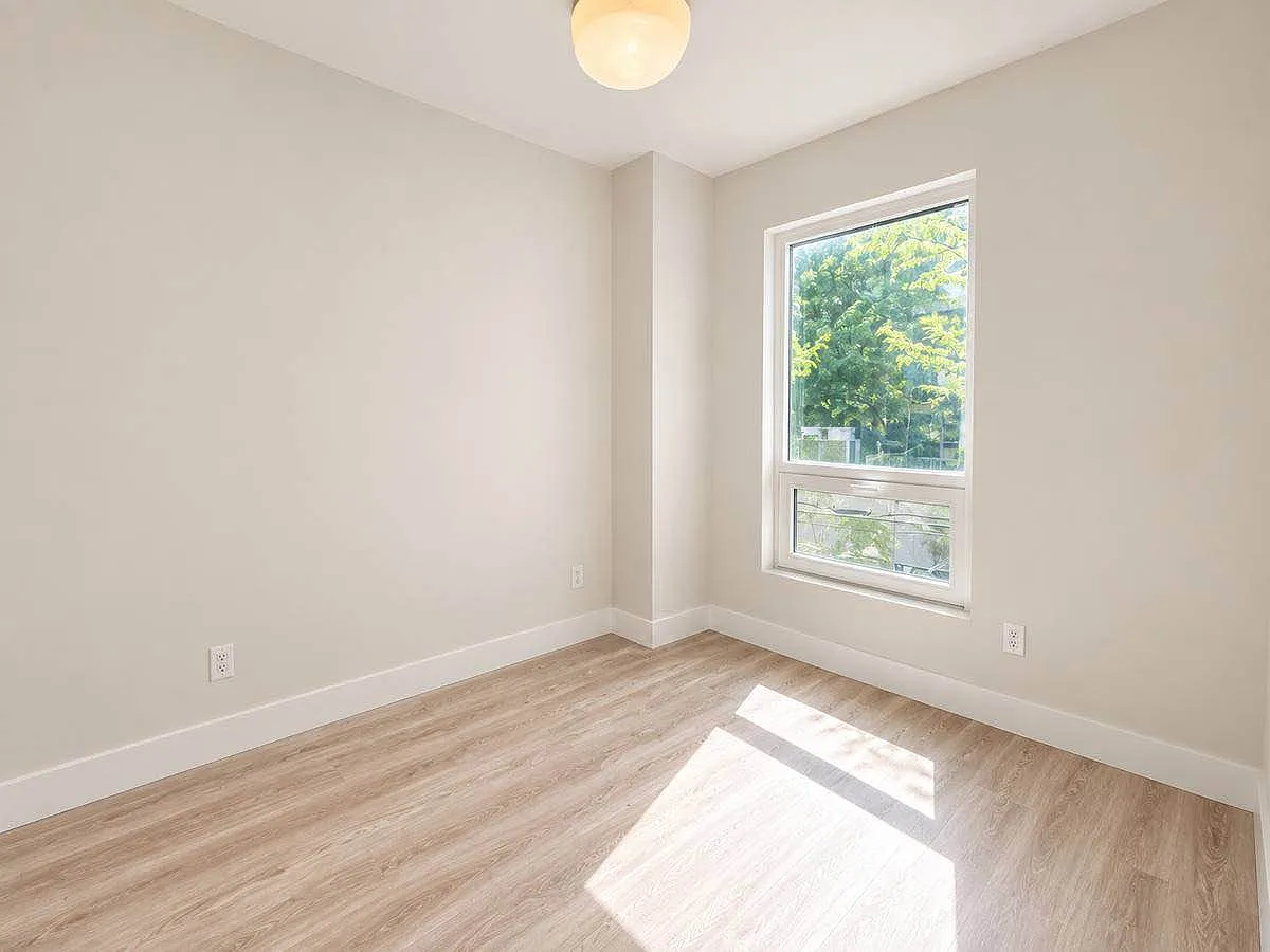 950 Bedford Avenue — Photo 4