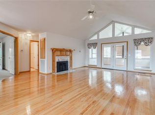 3 Skelton Dr, Bella Vista, AR 72715