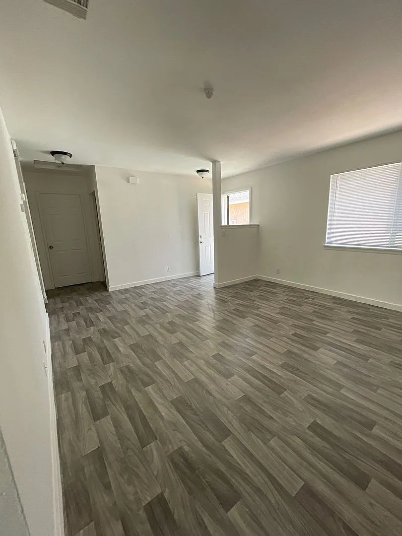 Building Photo - 15740 Sueno Lane
