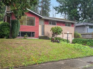 13332 28th Ave NE, Seattle, WA 98125