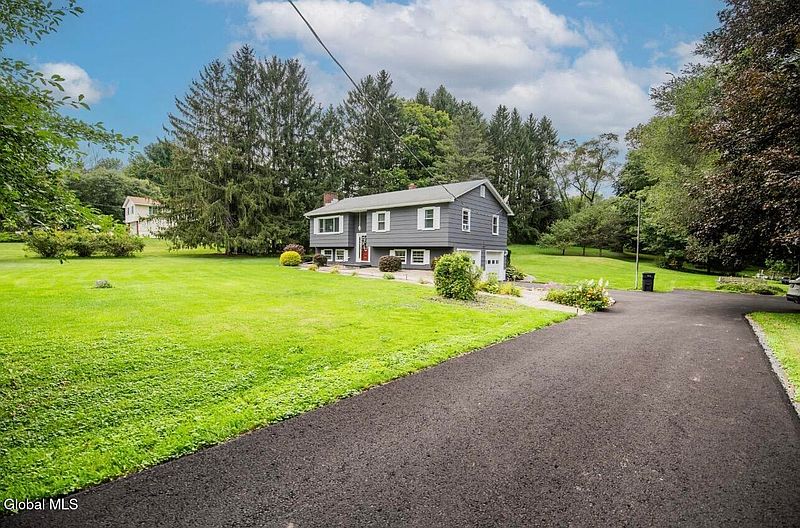 4th image of 39 Hicks Road