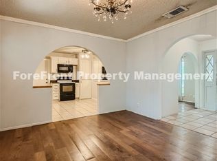 8327 Glen Ct, San Antonio, TX 78239
