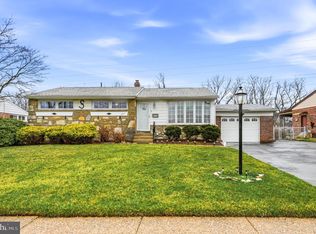 9711 Dedaker St, Philadelphia, PA 19115