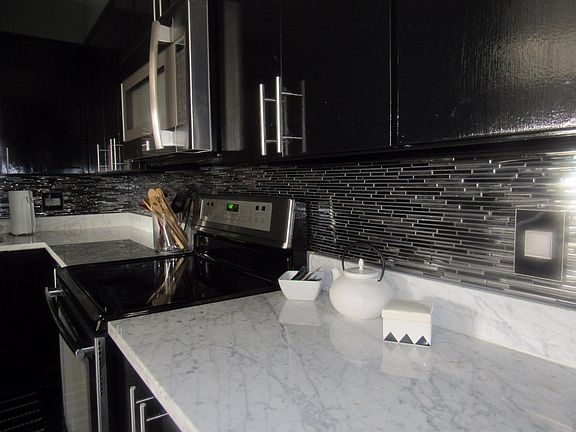 2nd image of 345 W Vine St #2206