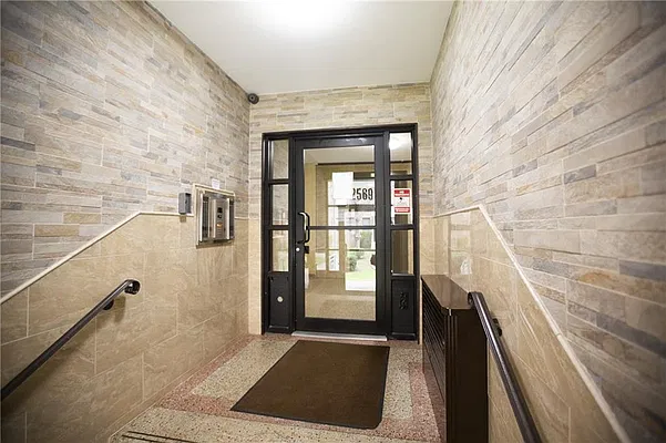 Sold by Remax Edge | media 2