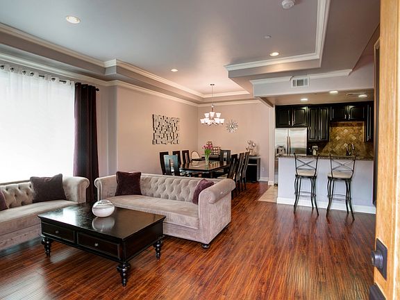 3rd image of 631 E Magnolia Blvd Unit 107