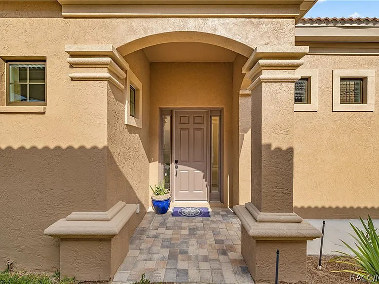 1335 W Greenmeadow Path — Photo 5