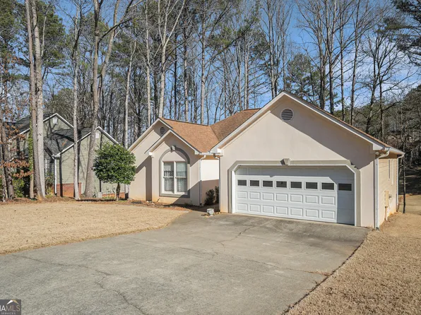 606 Wedgewood Dr, Woodstock, GA 30189