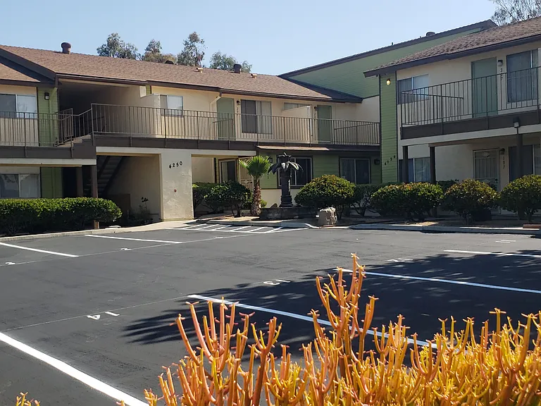 Vista Del Rio Apartments — Photo 8
