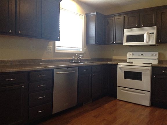 2nd image of 6335 Glenmont Dr