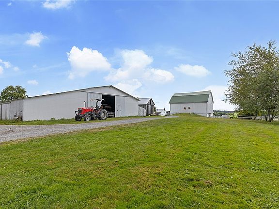 2nd image of 206 Lee Rd