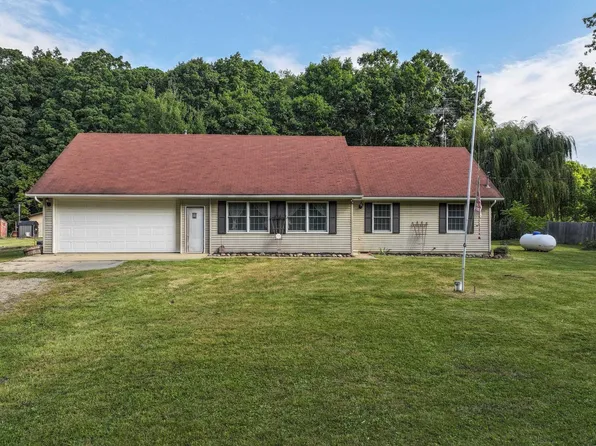 14936 Turner Rd, Lynn, MI 48097