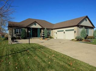 2906 E 65th St, Davenport, IA 52807