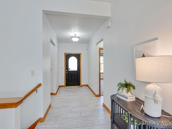 4th image of 3800 Preserve Dr NE
