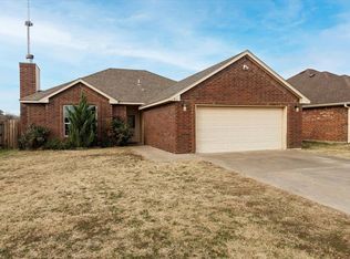 414 NW Granite Ave, Cache, OK 73527