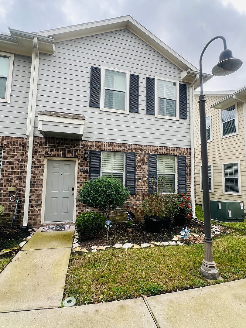 2227 Kemah Village Dr, Kemah, TX 77565 Zillow