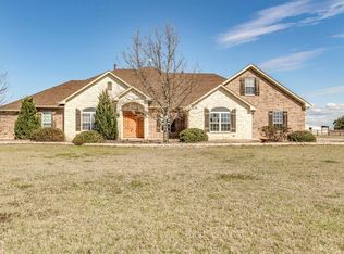 1901 Teller Bell Ct, Granbury, TX 76049