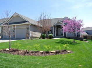 5611 Wagstaff Dr, Lawrence, KS 66049